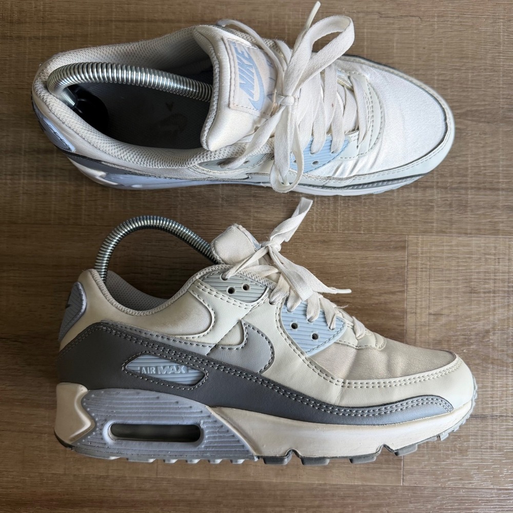 Nike Air Max 90 Sail Light Iron Ore University Blue FB8570-100 Womens 7.5